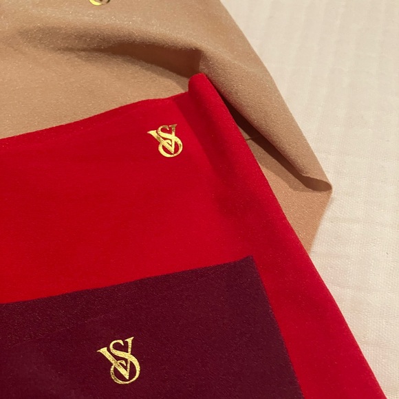 Victoria’s Secret hiphugger/hipster underwear. 4 pieces. New with Tags! - Picture 4 of 4